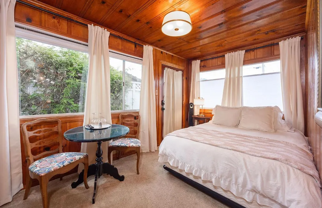 Mill Rose Inn-1